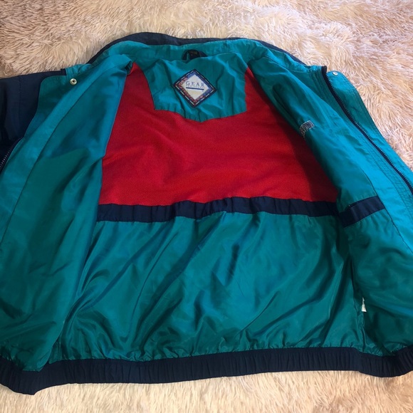 ❌SOLD❌ Vintage Oversized Windbreaker - Picture 2 of 5
